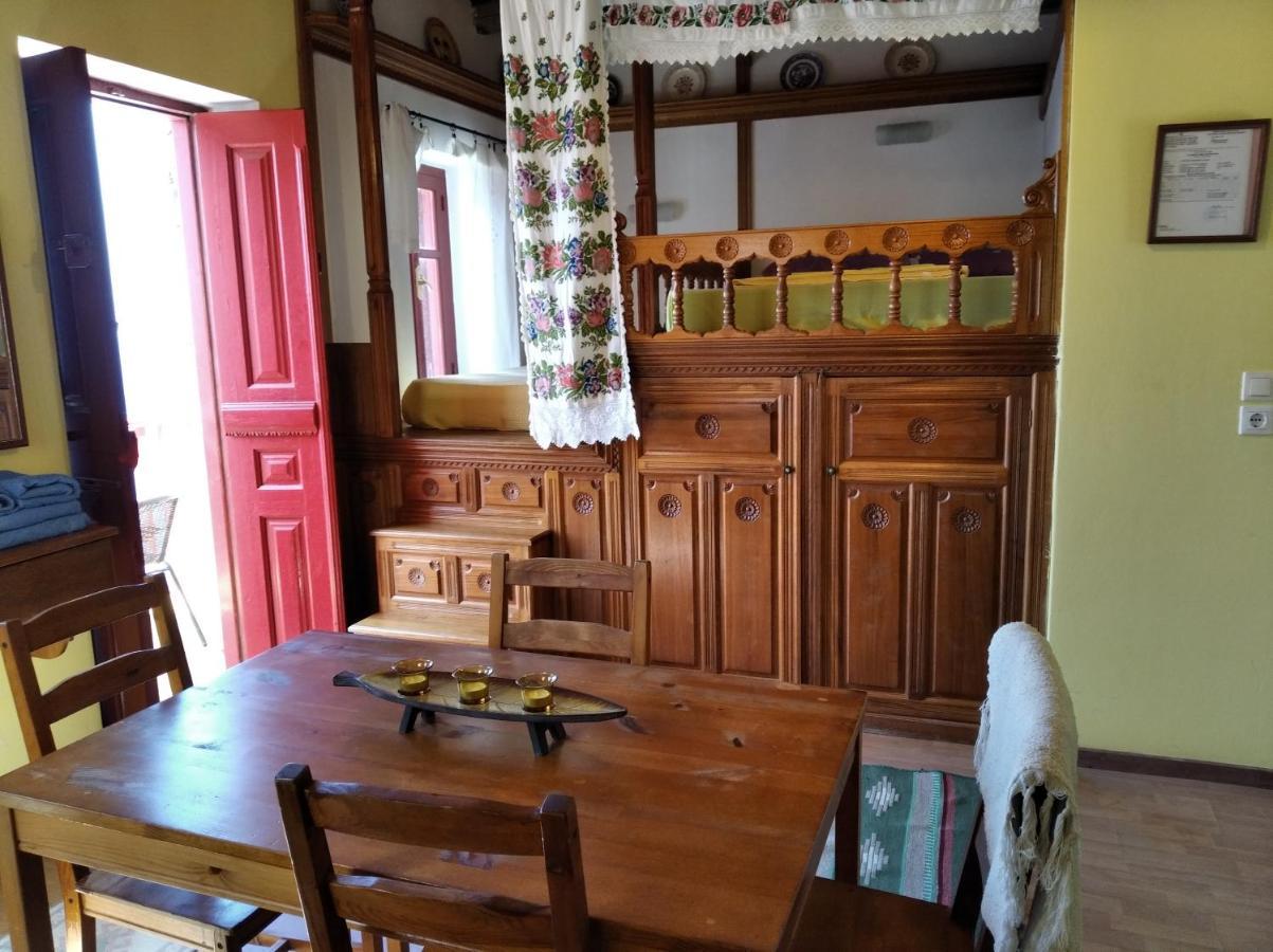 Anemos Guest House Karpathos Olympos  外观 照片