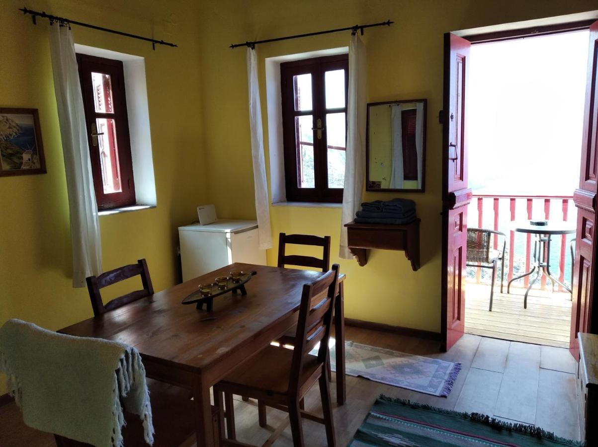 Anemos Guest House Karpathos Olympos  外观 照片