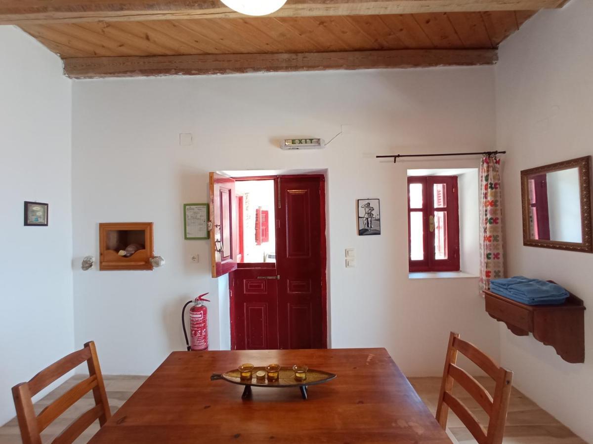 Anemos Guest House Karpathos Olympos  外观 照片