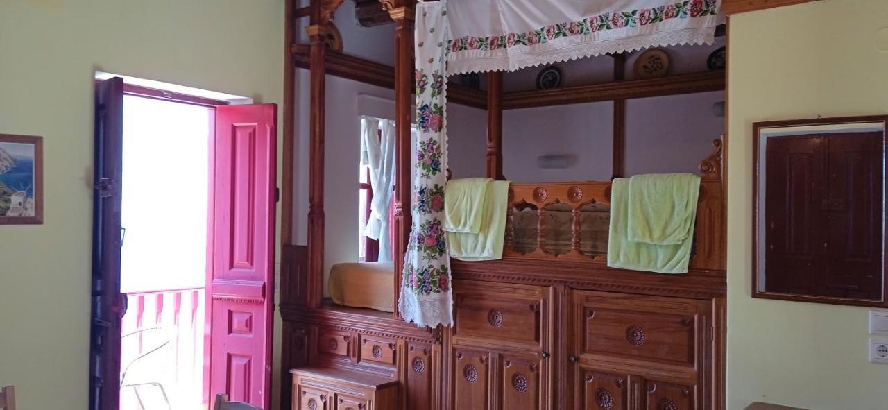 Anemos Guest House Karpathos Olympos  外观 照片