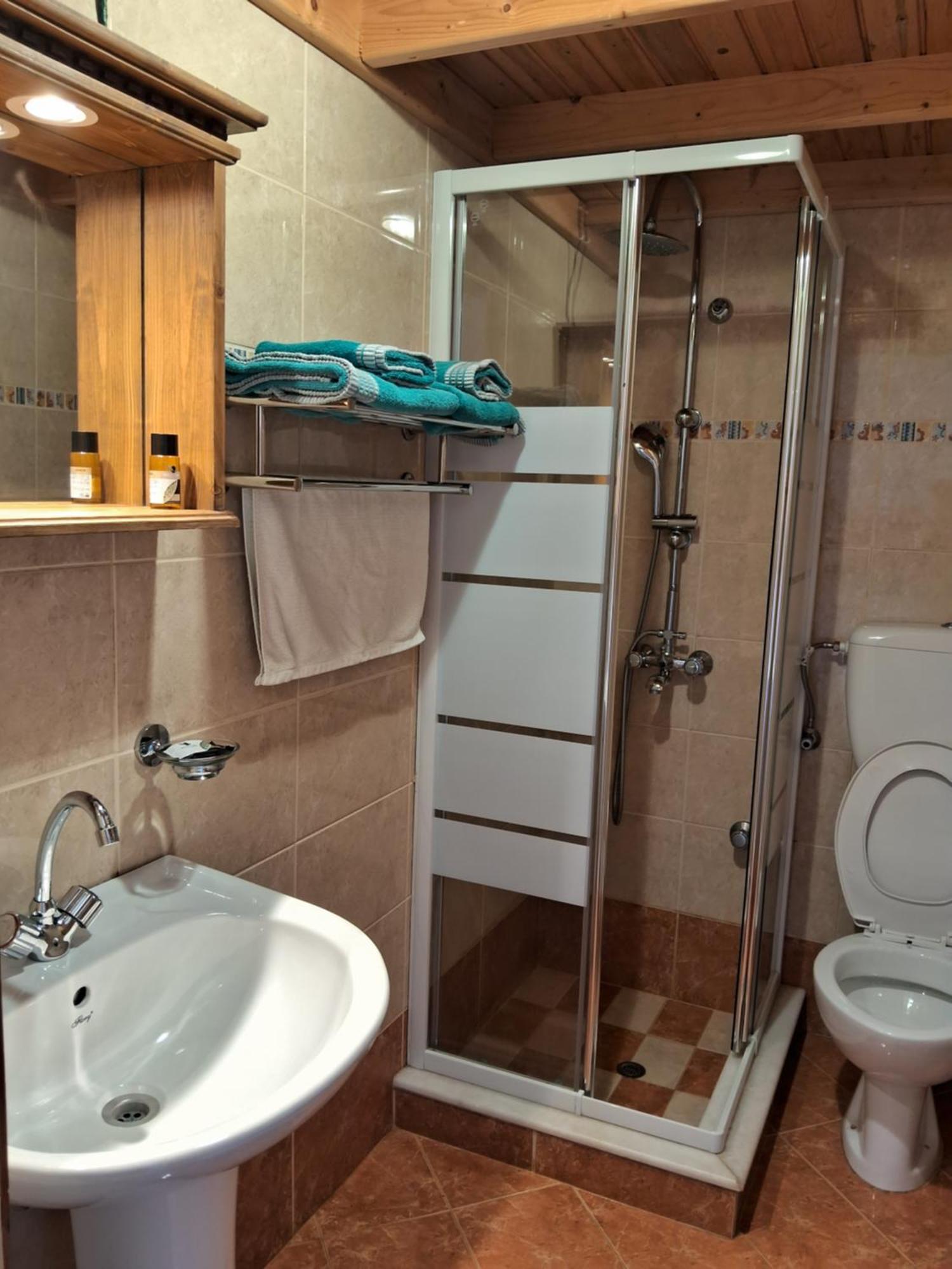 Anemos Guest House Karpathos Olympos  外观 照片