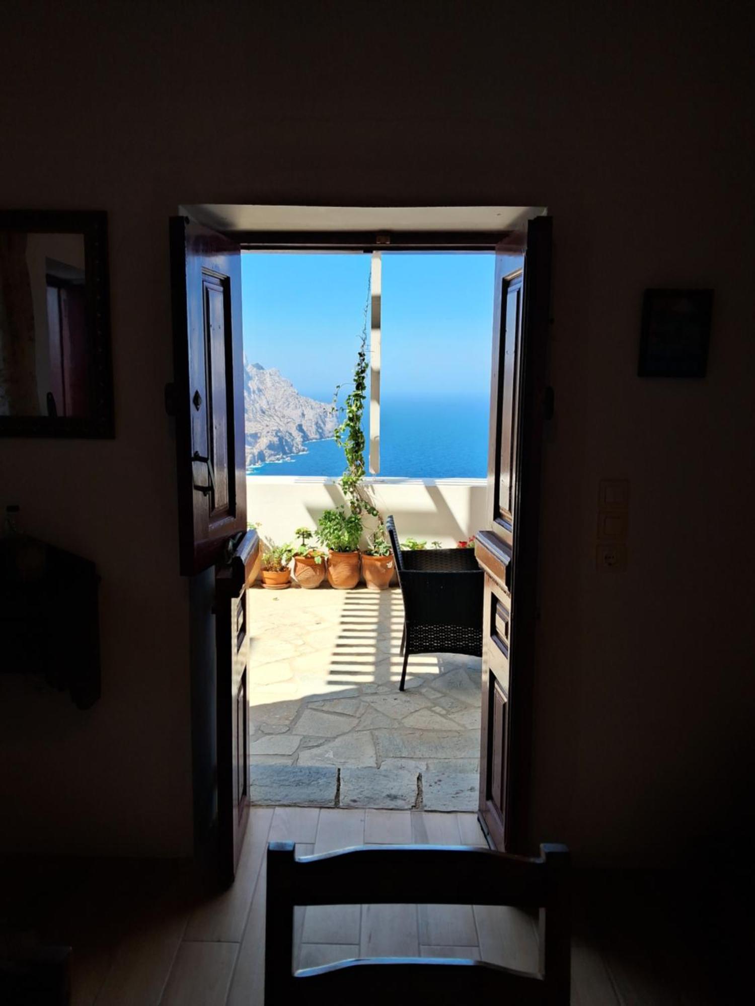 Anemos Guest House Karpathos Olympos  外观 照片